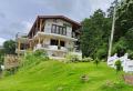 A beautiful boutique hotel overlooking Hanthana Mountain is for sale in Kandy.